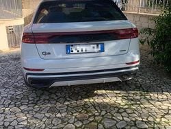 Usata 2022 Audi Q8 Black Edition SUV | 58.000 €