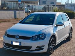 Bianco Usata 2016 VW Golf VII Comfortline Tre volumi | 13.400 € (Buon prezzo)