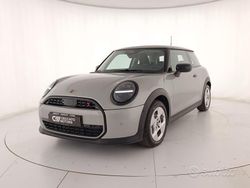 Nuova 2025 Mini Cooper Essential Due volumi | 28.900 €