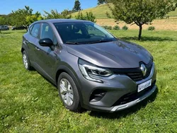 Grigio Usata 2021 Renault Captur Business SUV | 16.500 € (Buon prezzo)