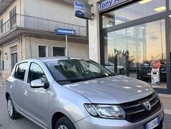 Grigio Usata 2016 Dacia Sandero Tre volumi | 6000 € (Buon prezzo)