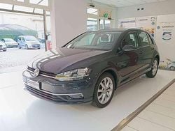 Grigio Usata 2019 VW Golf VII Business Tre volumi | 16.999 € (Buon prezzo)