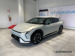 Bianco Nuova 2025 Kia EV4 GT-Line Tre volumi | 41.900 €