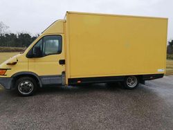 Giallo Usata 2004 Iveco Daily Furgone | 7500 €