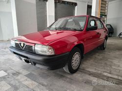 Rosso Usata 1988 Alfa Romeo 33 Tre volumi | 5000 €