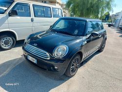 Nero Usata 2010 Mini Cooper Due volumi | 4850 € (Molto cara)