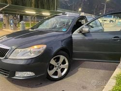 Grigio Usata 2009 Skoda Octavia Tre volumi | 4700 € (Buon prezzo)