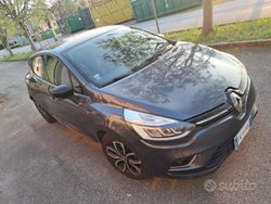 Grigio Usata 2019 Renault Clio IV Due volumi | 11.500 € (Buon prezzo)