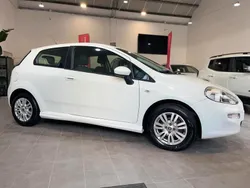 Bianco Usata 2013 Fiat Punto Sport Due volumi | 5200 € (Cara)