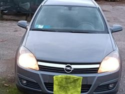 Grigio Usata 2005 Opel Astra Station wagon | 1800 €