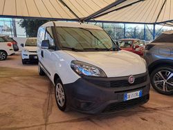 Bianco Usata 2022 Fiat Doblò Lounge Monovolume | 10.900 € (Buon prezzo)