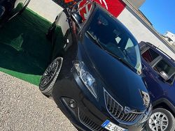 Nero Usata 2022 Lancia Ypsilon Gold Due volumi | 9890 € (Ottimo prezzo)