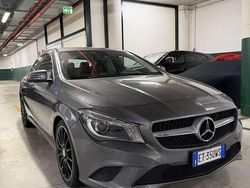 Grigio metallizato Usata 2015 Mercedes CLA220 Premium Tre volumi | 15.499 € (Ottimo prezzo)