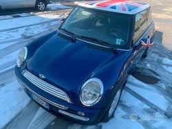 Blu Usata 2003 Mini Cooper Due volumi | 2400 € (Buon prezzo)
