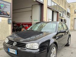 Nero Usata 2002 VW Golf IV Comfortline Tre volumi | 3000 € (Ottimo prezzo)