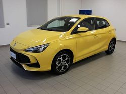 Giallo Nuova 2025 MG MG3 Comfort Due volumi | 18.900 € (Molto cara)