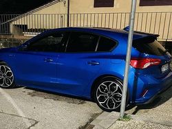 Usata 2021 Ford Focus ST-Line Tre volumi | 17.000 € (Molto cara)