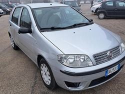 Argento Usata 2009 Fiat Punto Active Tre volumi | 1300 € (Super prezzo)