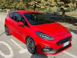 Rosso Usata 2019 Ford Fiesta ST Due volumi | 17.500 € (Buon prezzo)