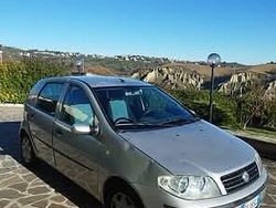 Grigio Usata 2005 Fiat Punto Due volumi | 1100 €