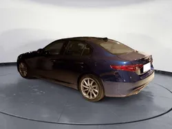 Blu Usata 2019 Alfa Romeo Giulia Super Tre volumi | 21.900 € (Buon prezzo)