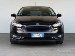 Nero Usata 2017 Ford Focus Titanium Tre volumi | 8700 € (Buon prezzo)