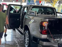 Usata 2023 Ford Ranger Limited Pick-up | 44.000 €