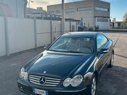 Blu Usata 2005 Mercedes CLK270 Luxury Tre volumi | 3000 €