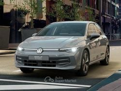Grigio Nuova 2025 VW Golf VIII Edition Tre volumi | 35.800 € (Buon prezzo)