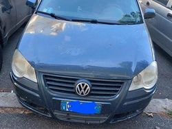 Grigio Usata 2007 VW Polo Comfortline Tre volumi | 1500 € (Ottimo prezzo)
