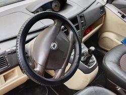 Marrone Usata 2010 Lancia Musa Monovolume | 600 €