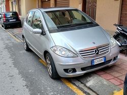 Grigio Usata 2011 Mercedes A200 Tre volumi | 3900 €