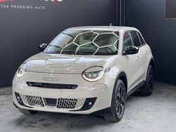 Beige Nuova 2025 Fiat 600 La Prima SUV | 26.900 €