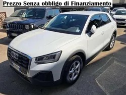 Bianco metallizzato Usata 2020 Audi Q2 SUV | 19.999 € (Super prezzo)