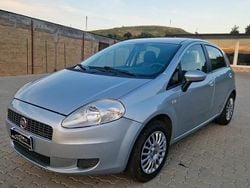 Grigio Usata 2008 Fiat Grande Punto Dynamic Due volumi | 2990 € (Buon prezzo)