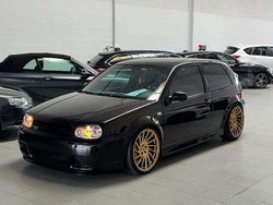 Perlato Usata 2002 VW Golf IV R Tre volumi | 29.900 €