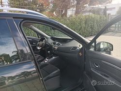 Nero Usata 2014 Renault Scénic Monovolume | 5900 €