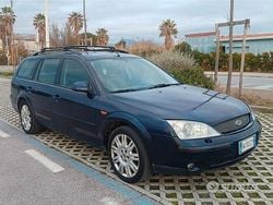 Blu Usata 2002 Ford Mondeo Station wagon | 1200 € (Buon prezzo)
