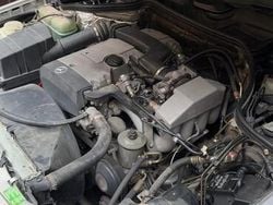 Usata 1990 Mercedes 200 Tre volumi | 2800 €