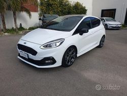 Bianco pastello Usata 2018 Ford Fiesta ST-Line Tre volumi | 13.890 € (Cara)
