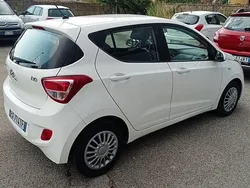 Bianco Usata 2015 Hyundai i10 Comfort Due volumi | 5500 € (Ottimo prezzo)