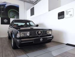 Blu/azzurro Usata 1987 Alfa Romeo Alfa 6 Tre volumi | 23.560 €