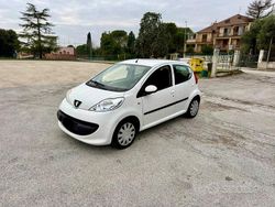 Bianco Usata 2007 Peugeot 107 Due volumi | 2500 € (Buon prezzo)