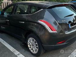 Grigio Usata 2010 Lancia Delta Due volumi | 6300 € (Cara)