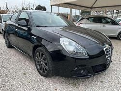 Nero Usata 2013 Alfa Romeo Giulietta Tre volumi | 6500 € (Ottimo prezzo)