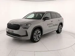 Grigio acciaio Nuova 2025 Skoda Kodiaq SportLine SUV | 49.900 € (Buon prezzo)