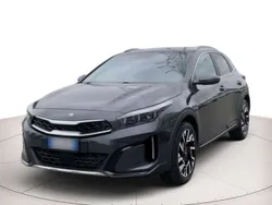 Grigio scuro Usata 2024 Kia XCeed Style SUV | 24.800 € (Cara)