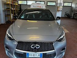 Grigio Usata 2016 Infiniti Q30 Premium Due volumi | 11.500 € (Buon prezzo)