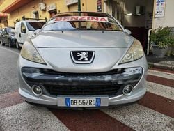 Grigio Usata 2006 Peugeot 207 Tre volumi | 1100 € (Super prezzo)