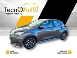 Dark grey Usata 2023 Toyota Yaris Trend Tre volumi | 14.500 € (Ottimo prezzo)